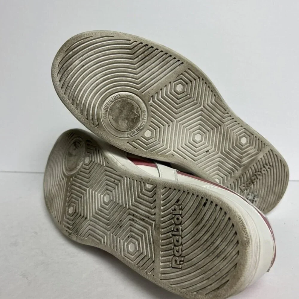 Reebok Womens Club Memt Work Sneaker White Size 10.5WIDE